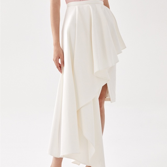 Asymmetrical waterfall skirt - Picture 4 of 10